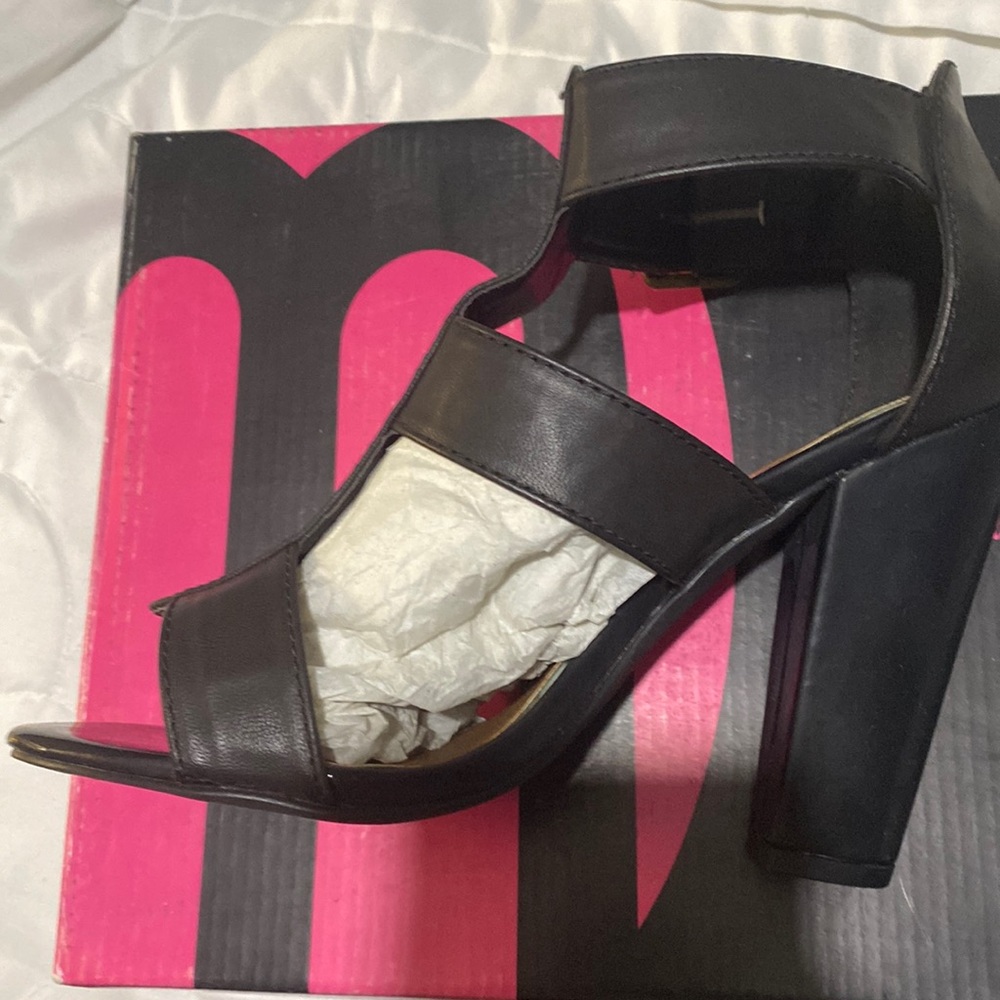 Michel Antonio Cage Sandal Heels Buckles